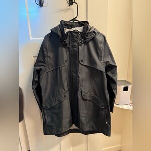 Athleta Raincoat XL- all the pockets!